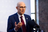 Volker Türk visitará México; se reunirá con Sheinbaum y víctimas