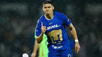 Pumas remonta 4-2 a Juárez con dobletes de Martínez y Morales