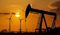 Suben 3% precios del petróleo por tensiones en Medio Oriente