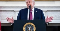 Trump afirma que Irán canceló ejecución de ocho mujeres