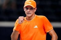 Rafael Jódar remonta y avanza a segunda ronda del Mutua Madrid Open