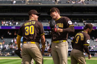 Sheets se viste de héroe y Miller mantiene intacta su racha en triunfo de San Diego