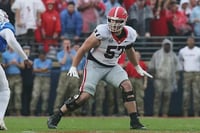 Panthers van por línea ofensiva con Monroe Freeling en el pick 19
