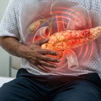 Los primeros síntomas que podrían ser señal de pancreatitis o cáncer
