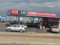 Usuarios de gasolina reportan daños en coches al abastecer en PN