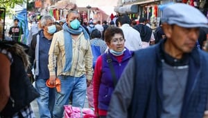 En lo que va del 2024, en México ya suman 47 mil 925 casos sospechosos de SARS-CoV-2 y 112 defunciones.   El Sistema de Vigilancia Epidemiológica de Enfermedad