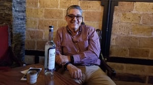 'La idea de crear un mezcal nació en un viaje a Oaxaca'.   El mezcal es una de las bebidas más conocidas en el mundo, y Piedras Negras tiene la fortuna