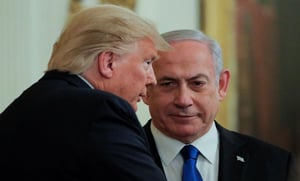 El expresidente Donald Trump confirmó haber conversado con el primer ministro israelí Benjamin Netanyahu tras un fallido ataque a su residencia atribuido