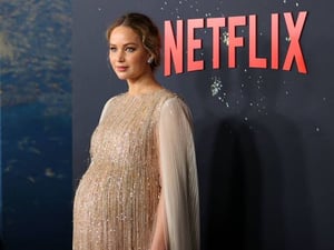 Las actriz estadounidense Jennifer Lawrence está embarazada de su segundo hijo, según confirmó a Vogue un representante de la actriz.  La actriz, de 34 años,