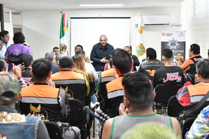 El Alcalde resalta la importancia de este equipo para la seguridad de los motociclistas.  El alcalde Román Alberto Cepeda González celebró este viernes la meta