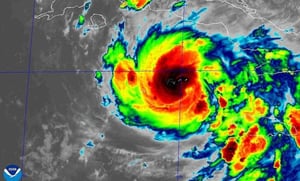 De acuerdo con el Centro Nacional de Huracanes, el patrón de trayectoria de Rafael se moverá cerca de las Islas Caimán para situarse en el oeste de Cuba