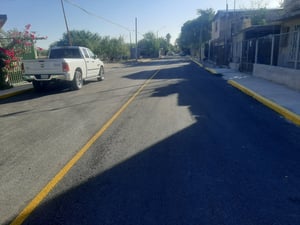 Esta mañana, el gerente Juan Olvera reconoció que fue una de las obras más complejas.  Con la entrega de pavimentación de la calle Industrial en la colonia