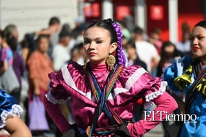 Dávila destacó que hubo más de tres mil personas participantes en el desfile.   Como cada año, el desfile revolucionario de Monclova fue todo un éxito