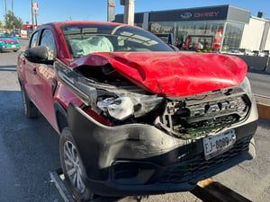 El accidente no solo afectó a los involucrados, sino que también provocó largas filas de automóviles.  La mañana del miércoles se registró una aparatosa