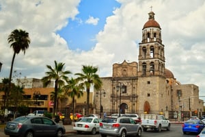 A disfrutar del día, aunque el clima sea una sorpresa  Monclova se espera un día soleado... pero con la típica actitud de Coahuila, el sol se esconde cuando