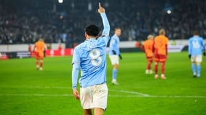 El Malmö FF consiguió un empate agónico contra el Galatasaray (2-2) gracias a un golazo de Sergio Peña, que mantuvo vivas las esperanzas del equipo sueco