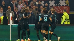 En una vibrante jornada de la UEFA Europa League, la Lazio se impuso por 4-1 al Ajax en el Amsterdam Arena, con un desempeño sólido en la segunda mitad.