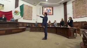 Martínez Loyola reafirma su compromiso con las víctimas  Este jueves, por unanimidad de votos y por un periodo de siete años, el pleno del Congreso del Estado