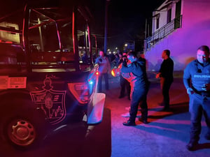 Minutos después, la policía localizó y detuvo al hombre.  Un hombre fue detenido por elementos de la Policía Municipal, tras agredir físicamente a su esposa,