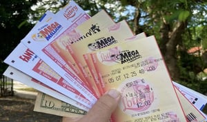 El próximo sorteo será el martes 24 de diciembre a las 11 p.m.  El sorteo de Mega Millions repartirá 944 millones de dólares en su sorteo de “Nochebuena”,