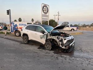 La Guardia Nacional División Caminos tomaron conocimiento.  Un aparatoso accidente ocurrió la mañana de este domingo en la carretera federal 57, a la salida