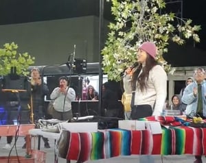 El evento consolidó al Parque La Llanta como un punto de encuentro para la comunidad.            La tarde de ayer se llevó a cabo un animado concurso de canto