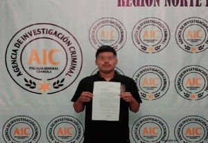 Autoridades de Coahuila detuvieron a un joven de 22 años, acusado de participar en el homicidio de un hombre en la colonia Altos de Santa Teresa.  La Agencia