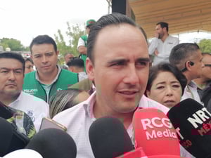 El gobernador de Coahuila prevé avance en la liquidación y reactivación de Altos Hornos a finales de este año o inicios del próximo.  El gobernador Manolo