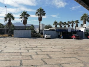 Un extrabajador de Altos Hornos de México murió en un accidente mientras operaba un tráiler; Ismael Leija lamenta otra pérdida derivada del desempleo.  Ismael