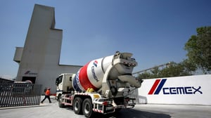 Cemex redefine su mapa global: sale de Panamá en una millonaria transacción y redobla su apuesta por el mercado estadounidense.  Cemex vendió sus operaciones