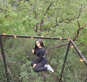 A sus 30 años, Natalie González Esquivel ha demostrado que la juventud no es un obstáculo, sino una fuerza para transformar la educación. Desde su