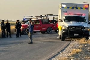 Dos jóvenes, uno de ellos menor de edad, murieron tras un choque frontal entre motocicletas en Matamoros, Coahuila. Autoridades investigan las causas