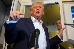 El presidente Donald Trump reveló haberse sometido a una resonancia magnética en su segundo examen médico del año y confesó su deseo de optar a un tercer