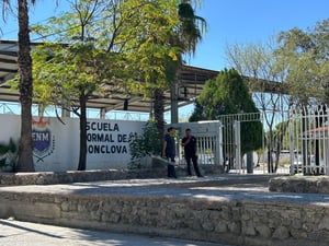 Autoridades de Salud fumigaron la Normal de Monclova para proteger a los estudiantes tras el fallecimiento.  Personal de la Secretaría de Salud realizó labores