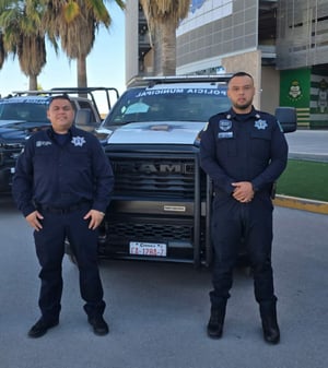 San Juan de Sabinas refuerza su seguridad con la entrega de dos nuevas patrullas, las cuales permitirán mejorar las labores de vigilancia y protección