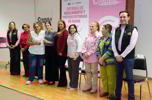 Durante el mes de octubre, DIF Coahuila entregó apoyos y brigadas médicas en la lucha contra el cáncer. Como parte de las actividades del Mes Rosa,