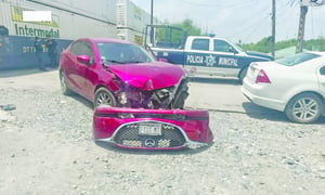 El Ayuntamiento de Sabinas remitió un oficio a la empresa Ferromex solicitando acciones inmediatas ante las condiciones peligrosas en los pasos del tren.