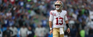    Mac Jones revive con los 49ers. El quarterback abre su corazón sobre su salida de los Patriots y su nuevo comienzo.  Mac Jones, quarterback de San Francisco