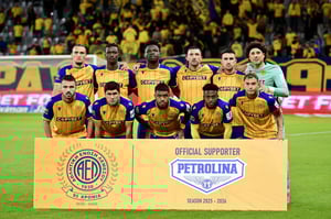    El AEL Limassol de Guillermo Ochoa goleó 3-0 al Enosis. Una noche de fútbol sólido y liderazgo bajo los tres palos.  Una exhibición de juego