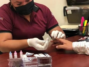Con tecnología moderna, las pruebas de VIH ya cuestan menos de 300 pesos y dan resultados al instante.  Realizarse una prueba de VIH en Monclova ya