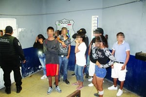 Centros de rehabilitación alertan por el aumento de consumo entre adolescentes desde los 15 años.  El pastor José Luis Quiñónez, director del centro