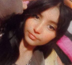 La familia y autoridades solicitan ayuda para localizar a Ángela Regina, de 13 años, desaparecida desde el viernes en la colonia Santo Domingo.