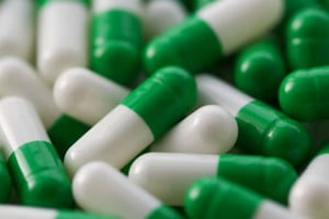 El Gobierno de Estados Unidos anunció la donación de $700 mil dólares en medicamentos y pruebas para VIH-Sida en Bolivia, un gesto que marca