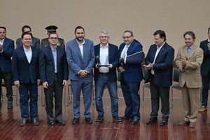 Se tuvieron avances significativos en infraestructura, seguridad, salud, desarrollo económico y programas sociales.  Durante el resumen semanal