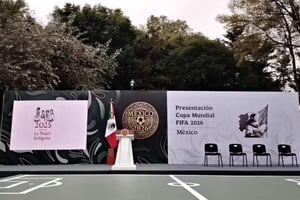 La presidenta Claudia Sheinbaum encabeza este lunes 10 la presentación de actividades del Mundial FIFA 2026 desde el Complejo Cultural Los Pinos.  Tras varios