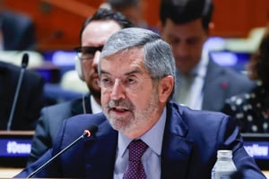 El canciller Juan Ramón de la Fuente participará en la reunión de ministros del G7 en Canadá, donde se debatirán estrategias contra el tráfico ilícito