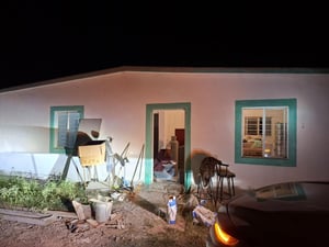 La Dirección de Obras Públicas supervisa la instalación del nuevo piso en la Casa del Médico de Don Martín, avanzando en su rehabilitación para ofrecer mejores