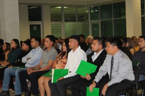 La Universidad Tecnológica de la Región Carbonífera (UTRC) llevó a cabo la entrega de títulos a los nuevos profesionistas, destacando el esfuerzo y compromiso