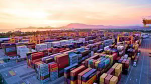 Estados Unidos firmó acuerdos comerciales con cuatro naciones latinoamericanas, lo que reducirá el costo de importaciones clave como el café y los plátanos.