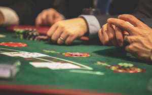 Estados Unidos sancionó a 27 personas y empresas del grupo Hysa por supuestamente lavar dinero del Cártel de Sinaloa a través de casinos y restaurantes.
